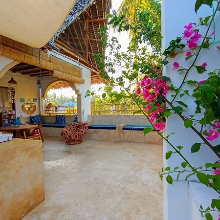 Апартаменты Mgongo Tree House